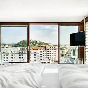 Daniel - Smart Lifestyle Near Centre Hotel