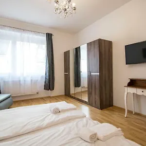  Hotel apartamentowy Minihotel